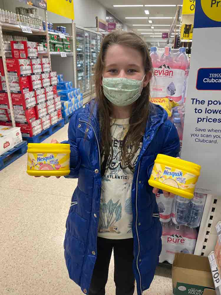 Adam_Daughter_CSR_Foodbank