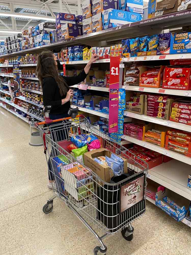 Foodbank_Woking_Shop_CSR_3