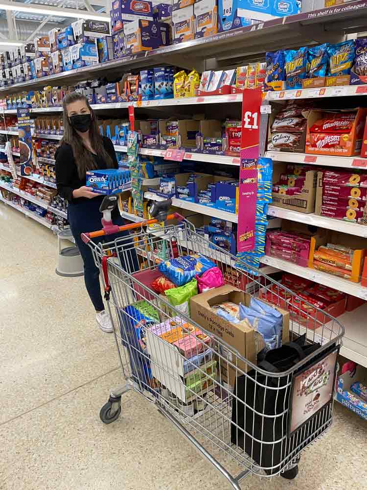 Foodbank_Woking_Shop_CSR_Biscuits